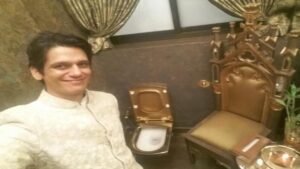 अमिताभ बच्चन के घर सोने का टॉयलेट