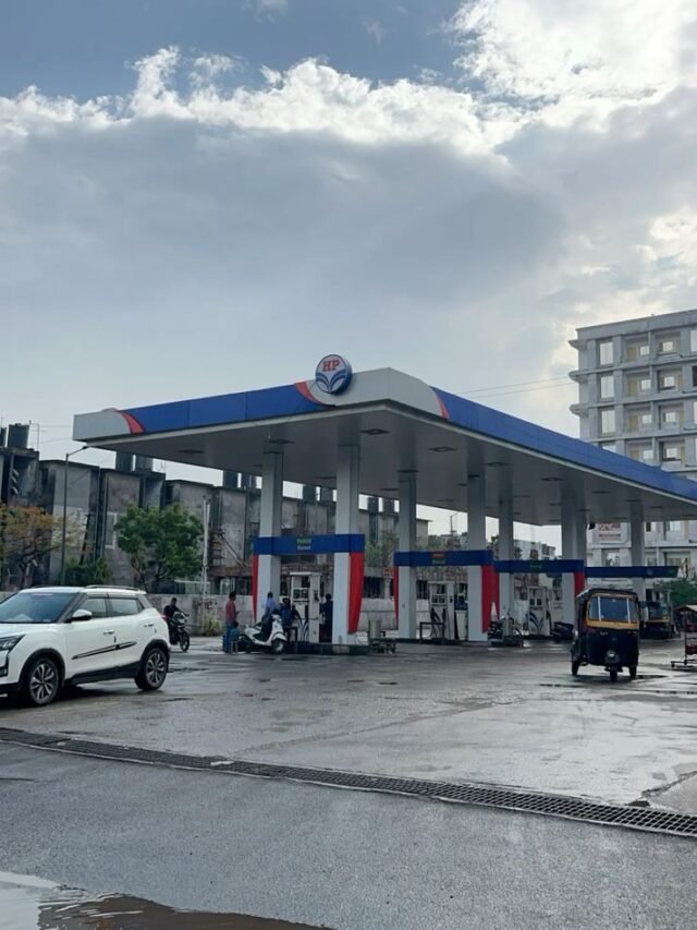 2026 में पेट्रोल–डीज़ल सस्ता होगा या महंगा